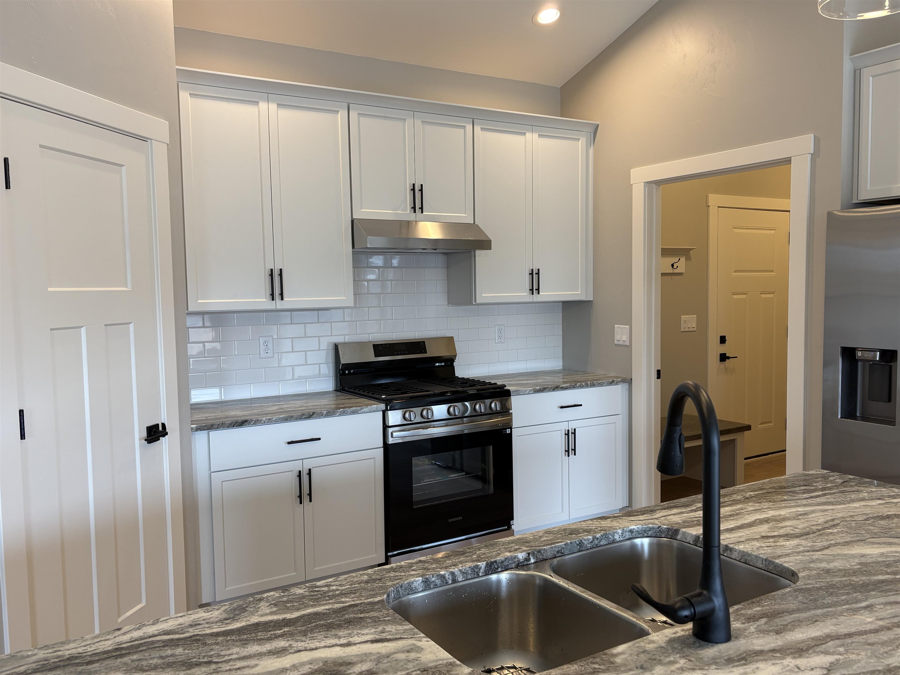 N9246 West Homestead Drive Appleton, WI 54915 - Photo 6 of 23