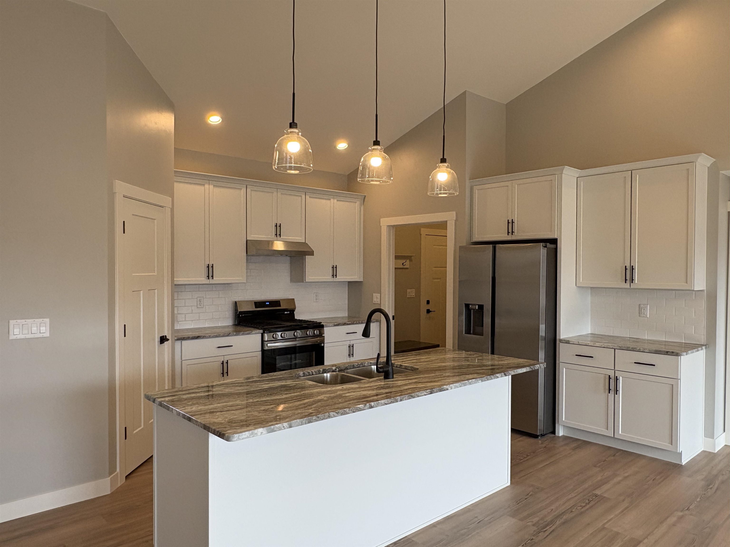 N9246 West Homestead Drive Appleton, WI 54915 - Photo 9 of 28