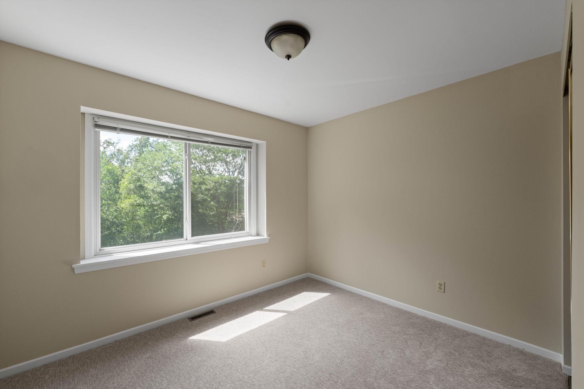 304 Pondridge Circle Wayzata, MN 55391 - Photo 23 of 30