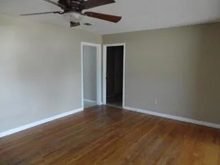 $1,300 | 3313 27th Street, Lubbock, TX 79410