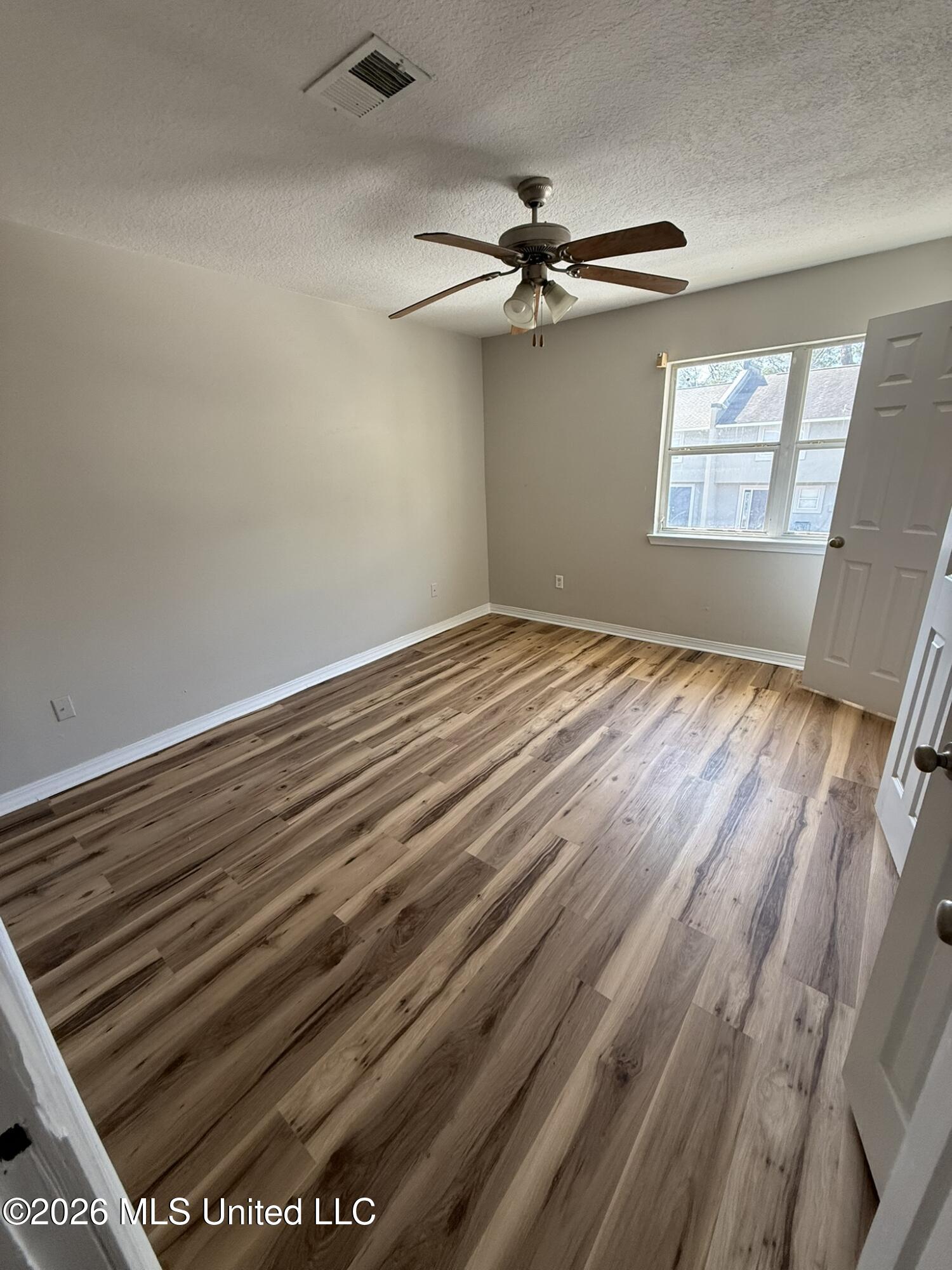 1625 Martin Bluff Road, Unit 54 Gautier, MS 39553 - Photo 11 of 13 IMG_9423