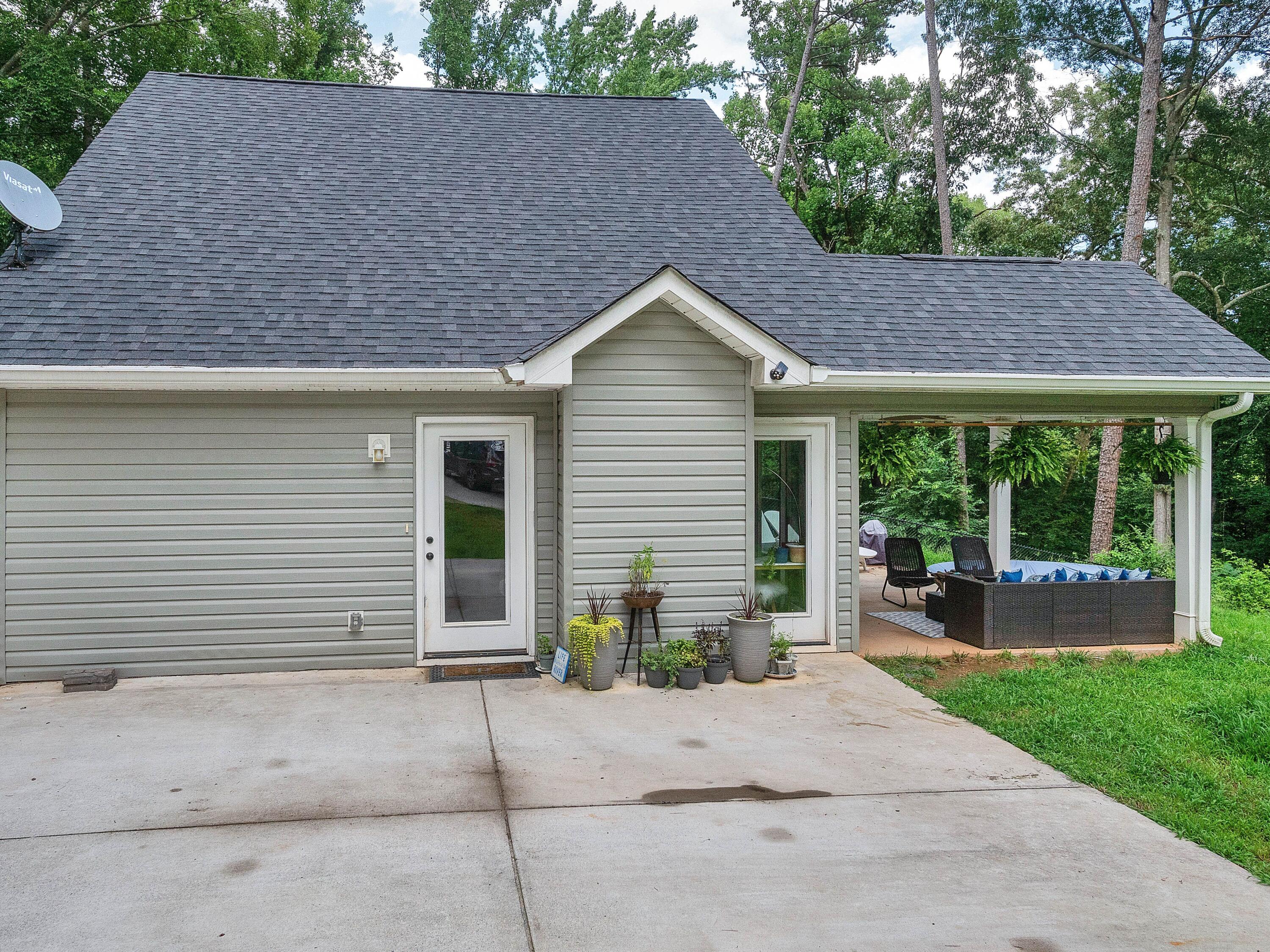 13444 Mullins Cove Road Whitwell, TN 37397 - Photo 3 of 24 13444 Mullins Cove front 2