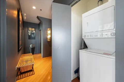 $699,000 | 653 North Kingsbury Street, Unit 1103, Chicago, IL 60654