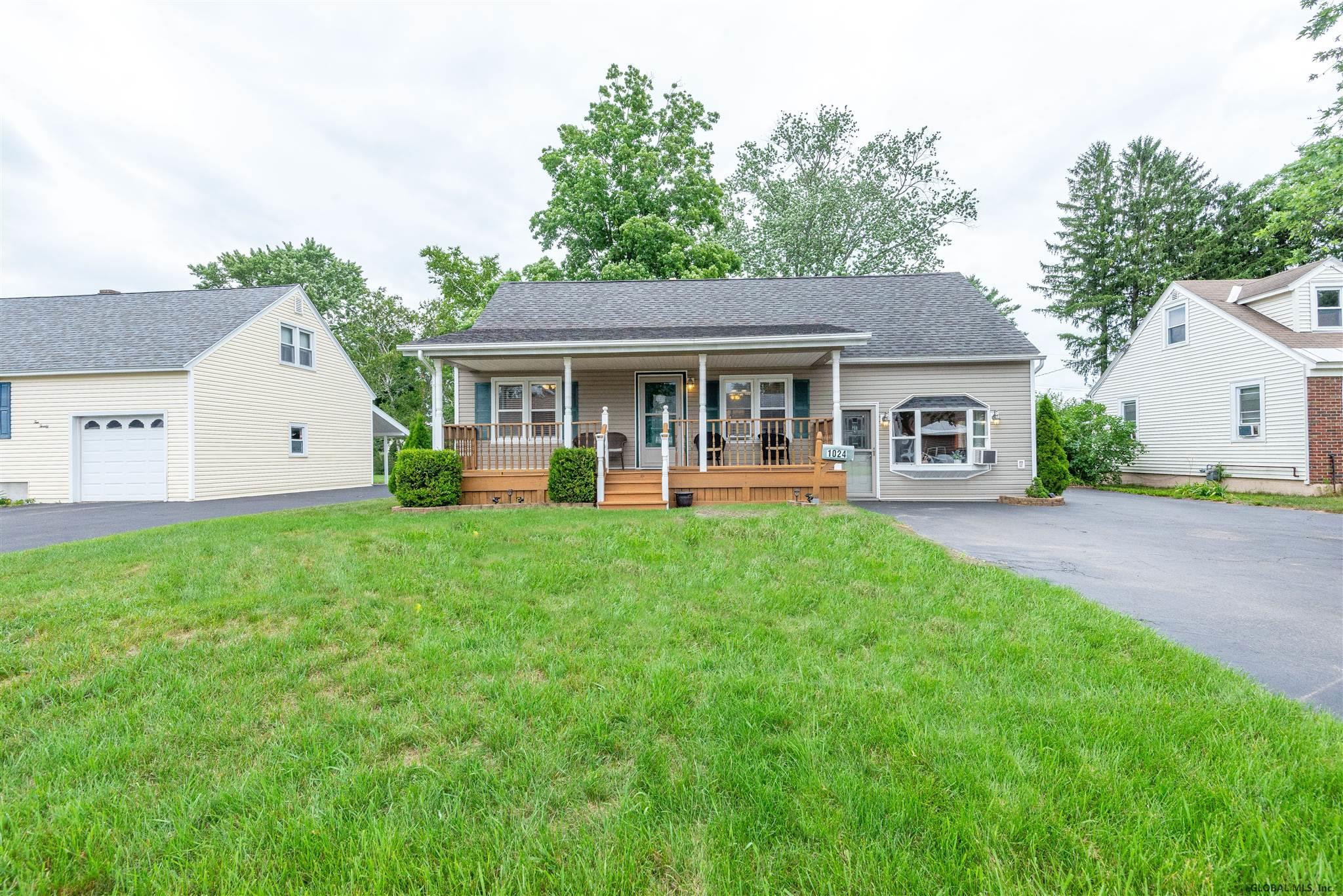 1024 Bill Road Rotterdam, NY 12303 - Photo 1 of 32 Photo 1