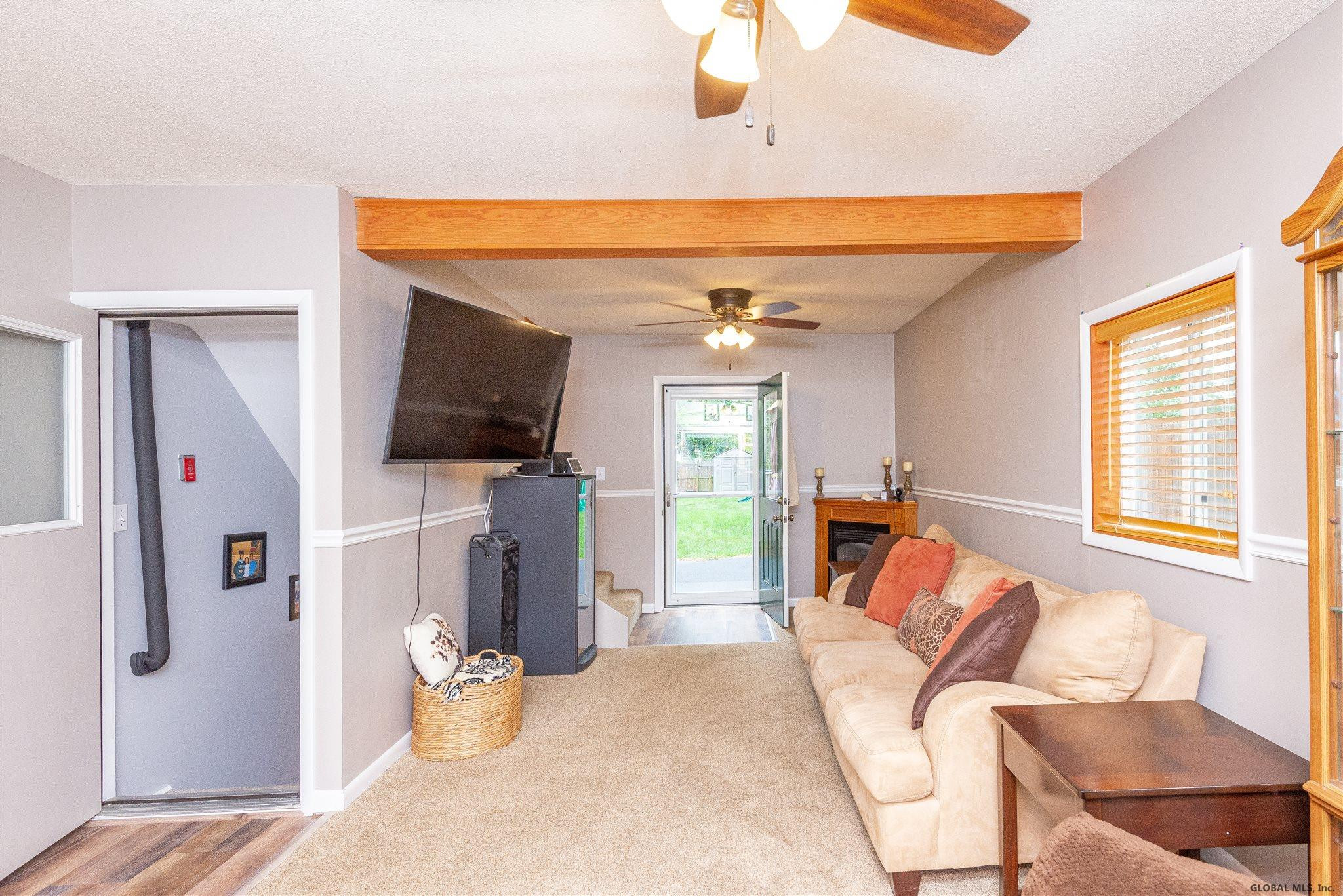1024 Bill Road Rotterdam, NY 12303 - Photo 3 of 32 Photo 3