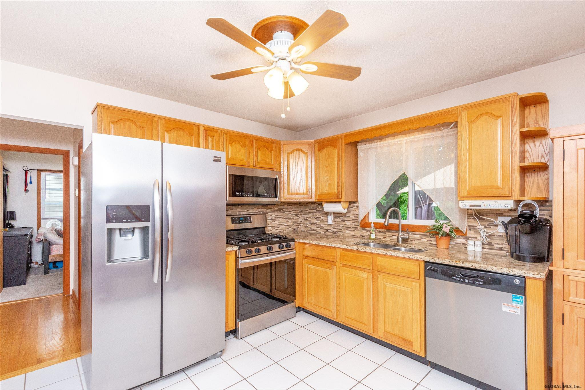 1024 Bill Road Rotterdam, NY 12303 - Photo 7 of 32 Photo 7