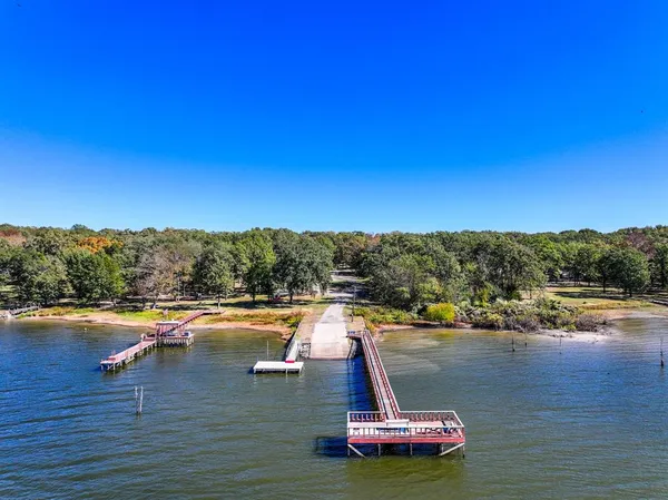 $68,500 | 514-517 Elm (white Oak Shores) Street, Yantis, TX 75497