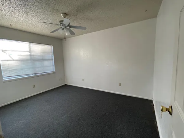 $875 | 610 North Elkhart Avenue, Unit B, Lubbock, TX 79416