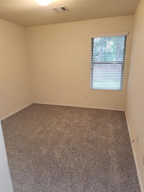 818 Lightningbug Lane Conroe, TX 77301 - Photo 5 of 13