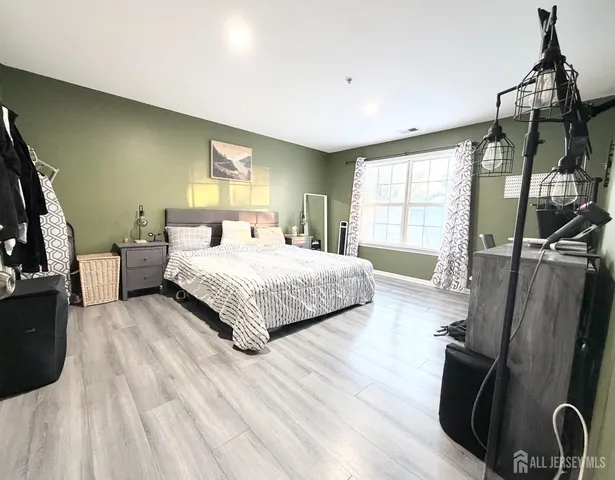 $2,350 | 226 Waterford Drive, Edison, NJ 08817