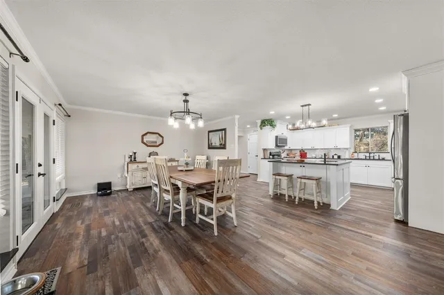 $449,900 | 506 East Ave G, Valley Mills, TX 76689