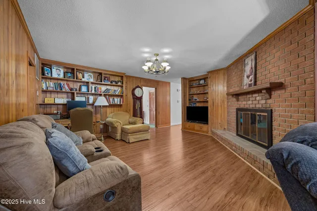 $450,000 | 3359 Us Highway South, Asheboro, NC 27205