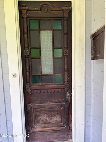 $275,000 | 502 East Georgetown Street, Crystal Springs, MS 39059