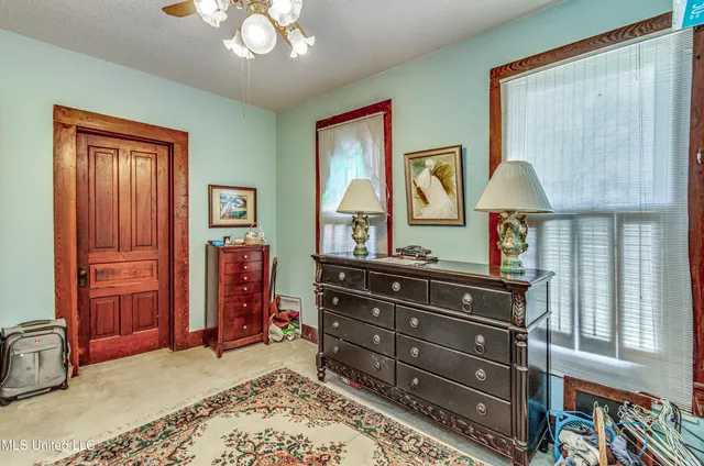 $275,000 | 502 East Georgetown Street, Crystal Springs, MS 39059