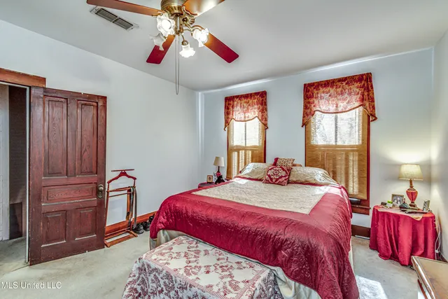 $275,000 | 502 East Georgetown Street, Crystal Springs, MS 39059