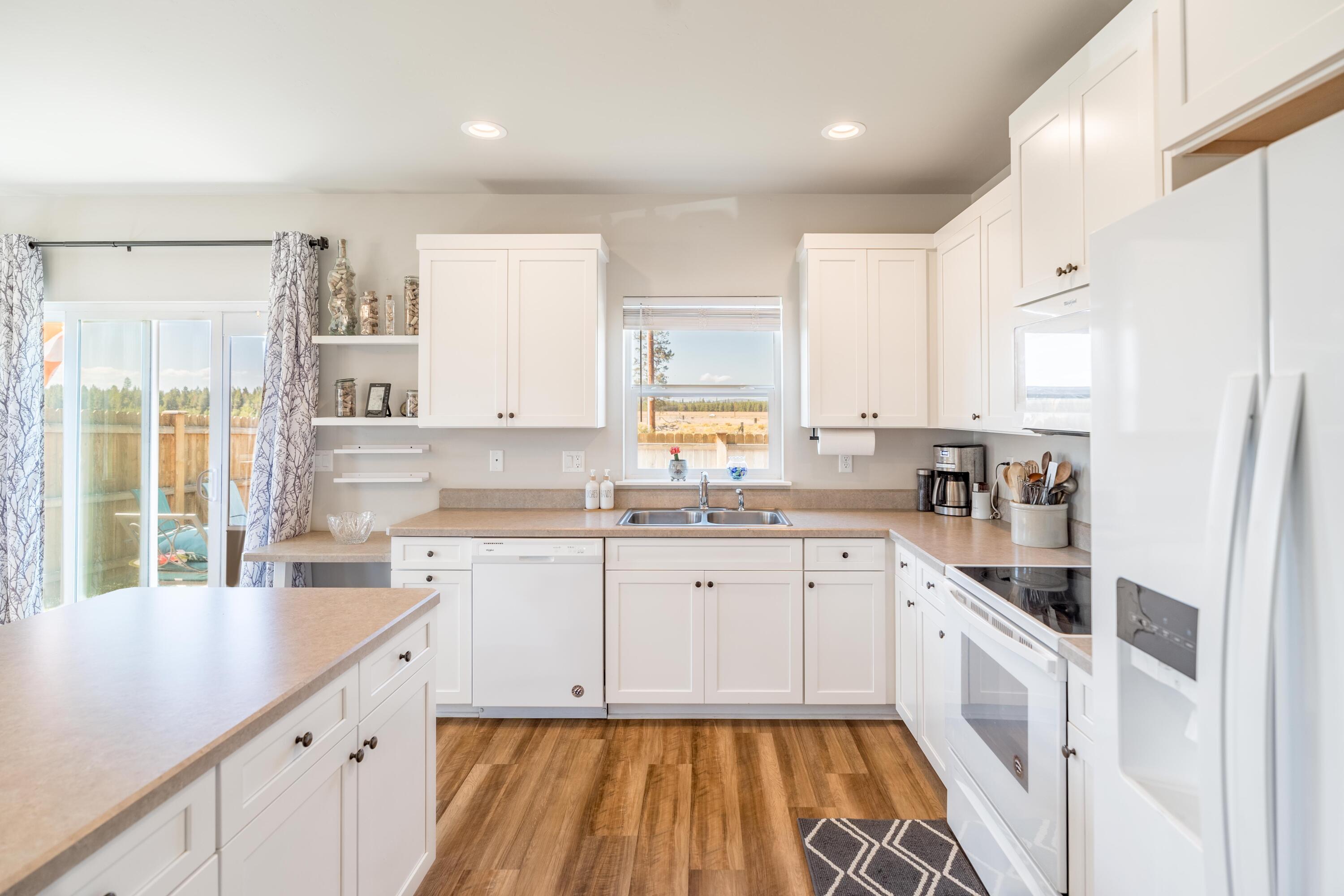 51251 Riley Lane La Pine, OR 97739 - Photo 13 of 27 DSC04114-HDR