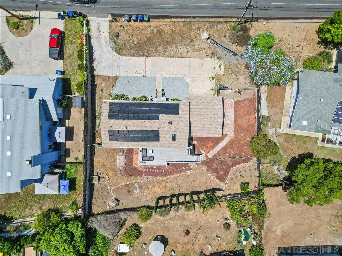 3419 South Barcelona Street Spring Valley, CA 91977 - Photo 5 of 40
