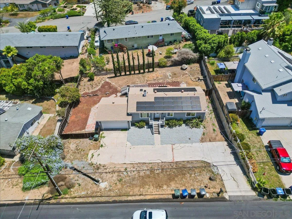 3419 South Barcelona Street Spring Valley, CA 91977 - Photo 6 of 40