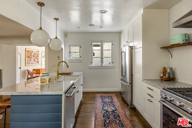 $2,099,000 | 6749 Whitley Terrace, Los Angeles, CA 90068