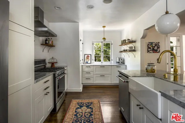 $2,099,000 | 6749 Whitley Terrace, Los Angeles, CA 90068