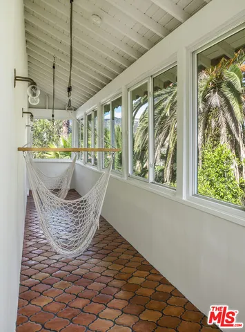 $2,099,000 | 6749 Whitley Terrace, Los Angeles, CA 90068