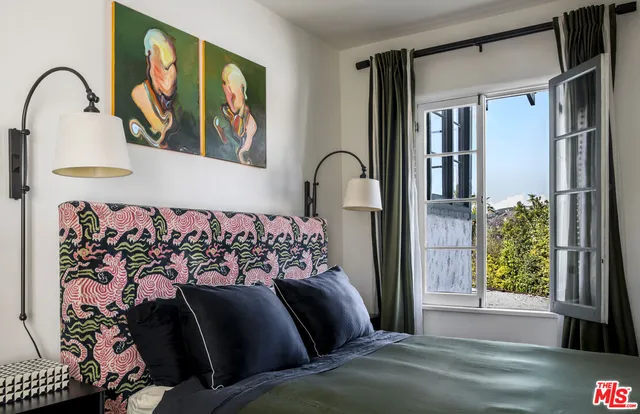 $2,099,000 | 6749 Whitley Terrace, Los Angeles, CA 90068