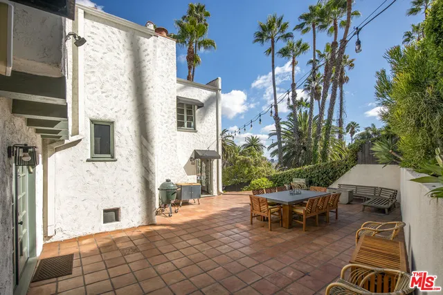 $2,099,000 | 6749 Whitley Terrace, Los Angeles, CA 90068