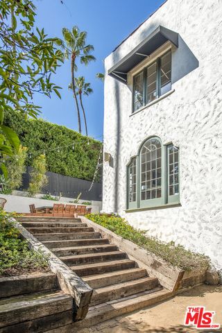 $2,099,000 | 6749 Whitley Terrace, Los Angeles, CA 90068