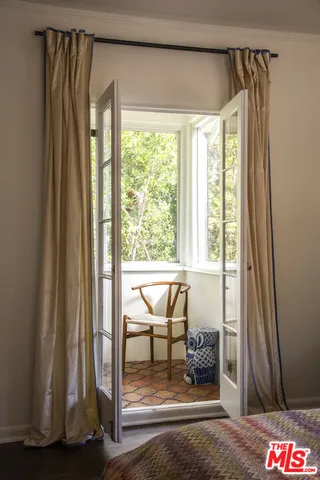 $2,099,000 | 6749 Whitley Terrace, Los Angeles, CA 90068