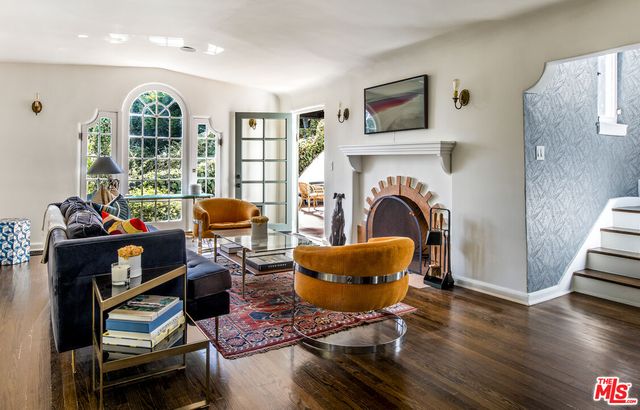 $2,099,000 | 6749 Whitley Terrace, Los Angeles, CA 90068