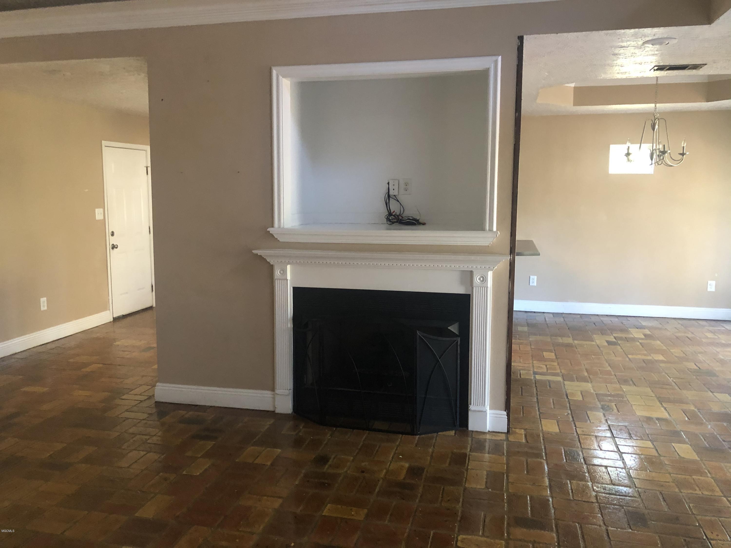 15324 Wolf Ridge Road Moss Point, MS 39562 - Photo 15 of 31 22E7674C-0E19-4E72-86F6-8E10467B09B6