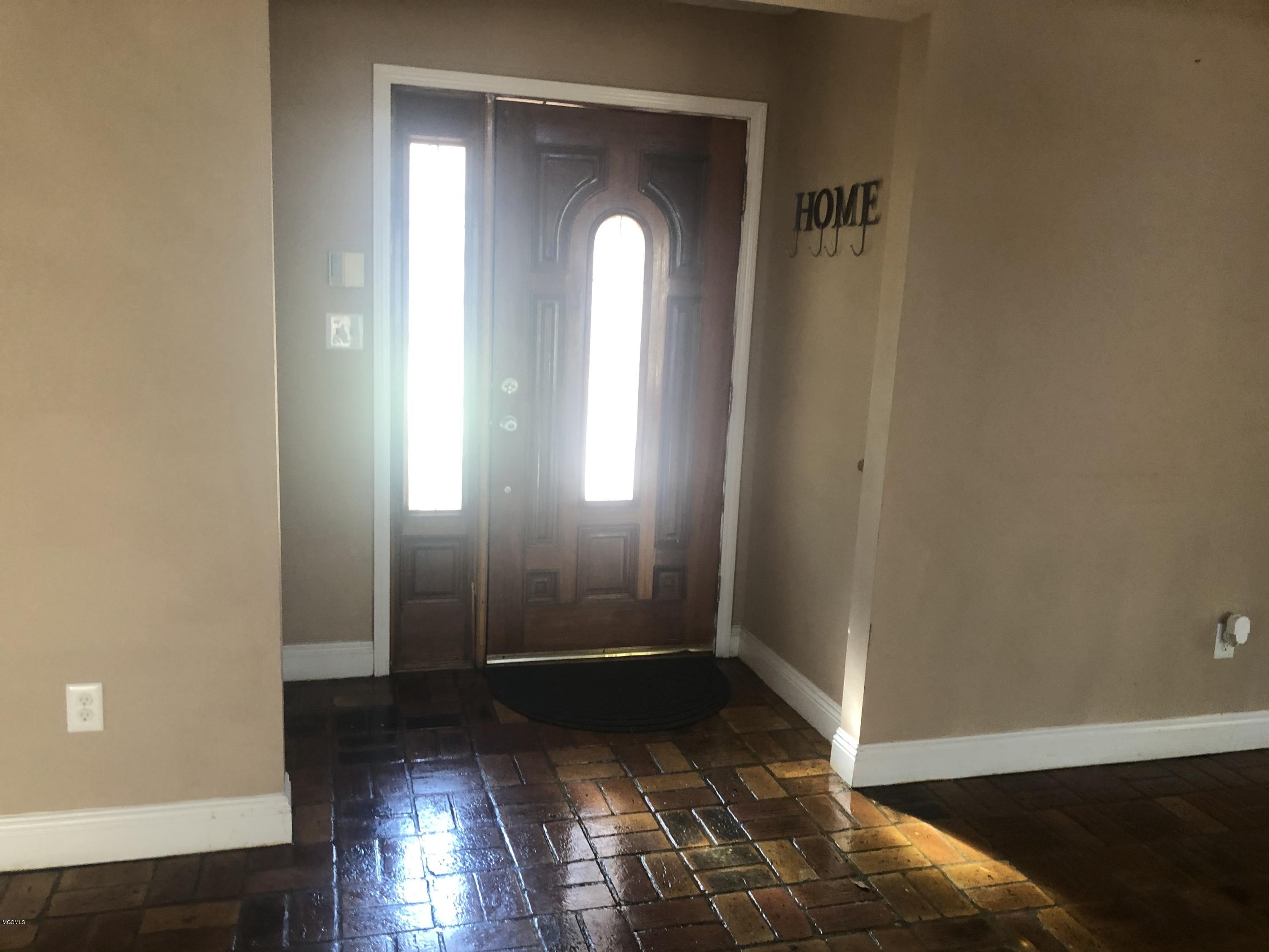 15324 Wolf Ridge Road Moss Point, MS 39562 - Photo 16 of 31 6773E969-72C8-4FC9-BB67-490ADF71A538