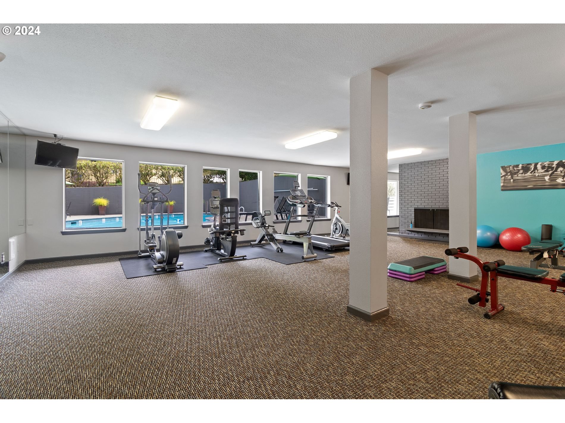 200 Southwest Burnham Road, Unit 410 Lake Oswego, OR 97034 - Photo 18 of 20 Gallery Image 18