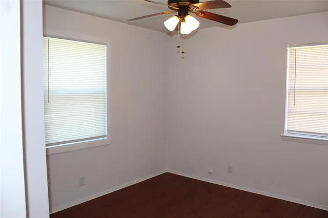 $2,400 | 817 Edgehill Drive, Hurst, TX 76053