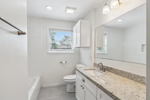 $499,500 | 6038 Woodbrook Lane, Houston, TX 77008