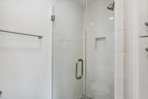 $499,500 | 6038 Woodbrook Lane, Houston, TX 77008