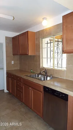 $2,295 | 4331 North 20th Street, Phoenix, AZ 85016