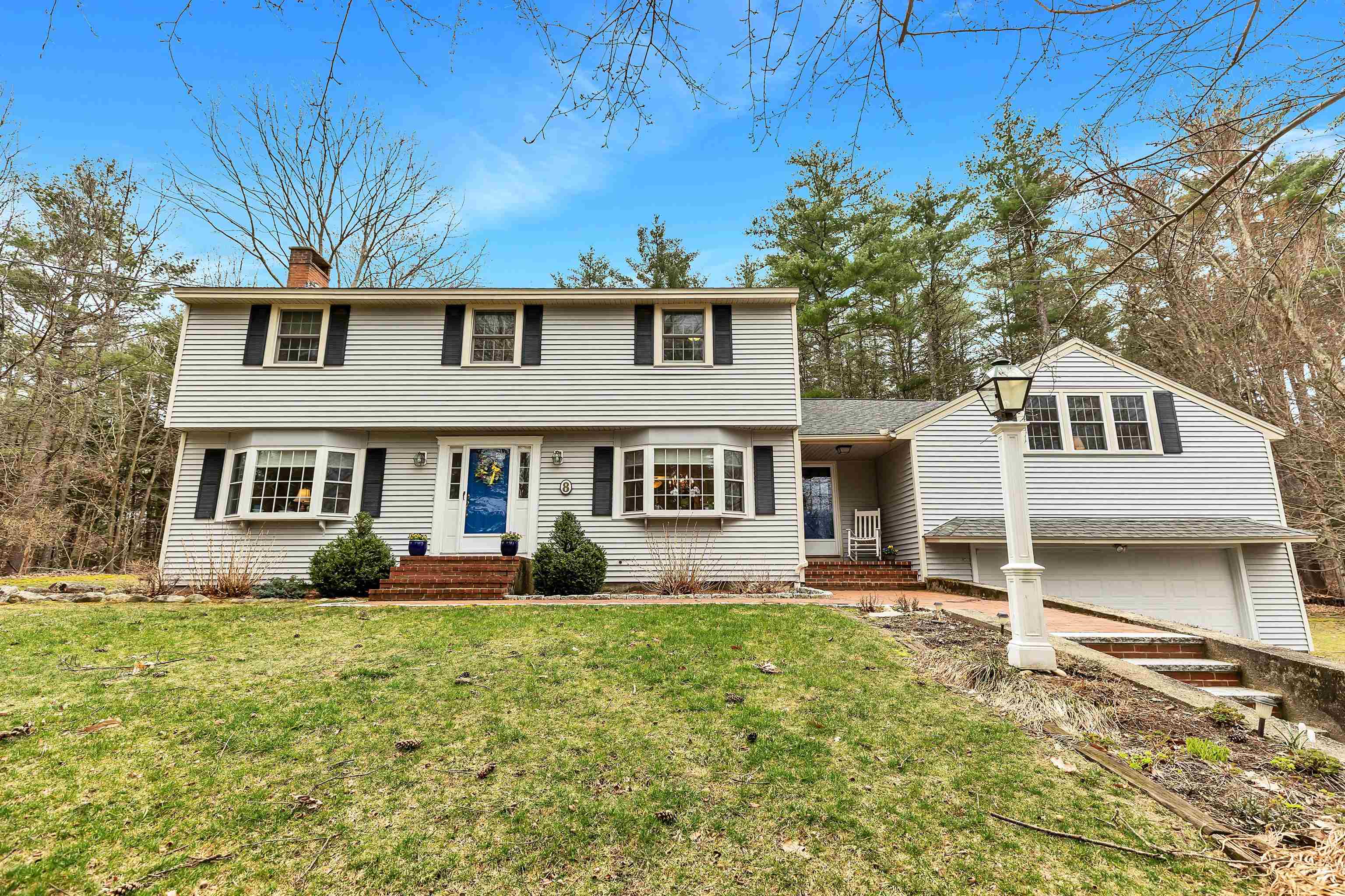 8 Madison Lane Amherst, NH 03031 - Photo 1 of 40 Gallery Image 1