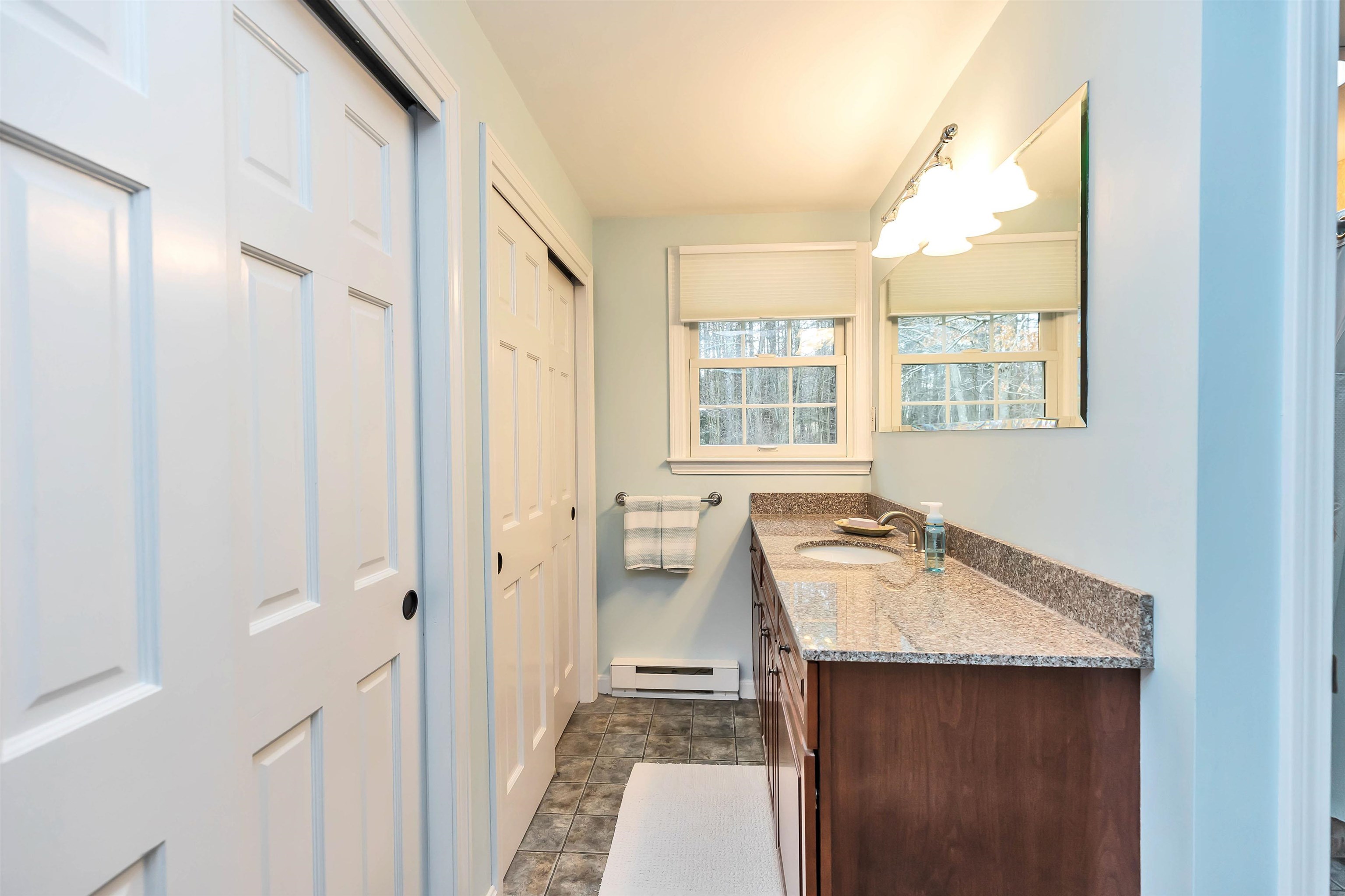 8 Madison Lane Amherst, NH 03031 - Photo 20 of 40 Gallery Image 20