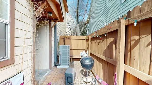 $1,300 | 301 Nimitz Street, Unit B, College Station, TX 77840