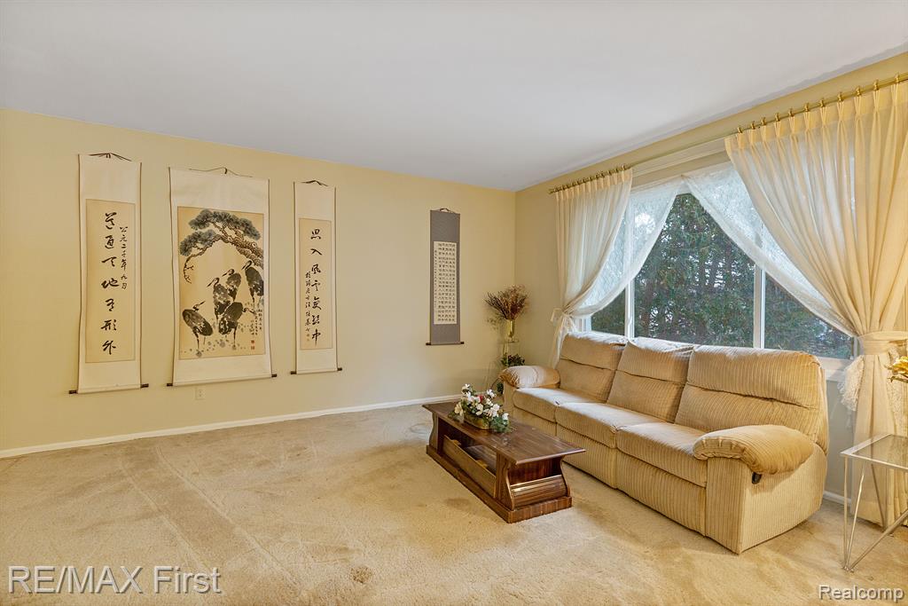 854 Stanford Circle Rochester Hills, MI 48309 - Photo 12 of 45