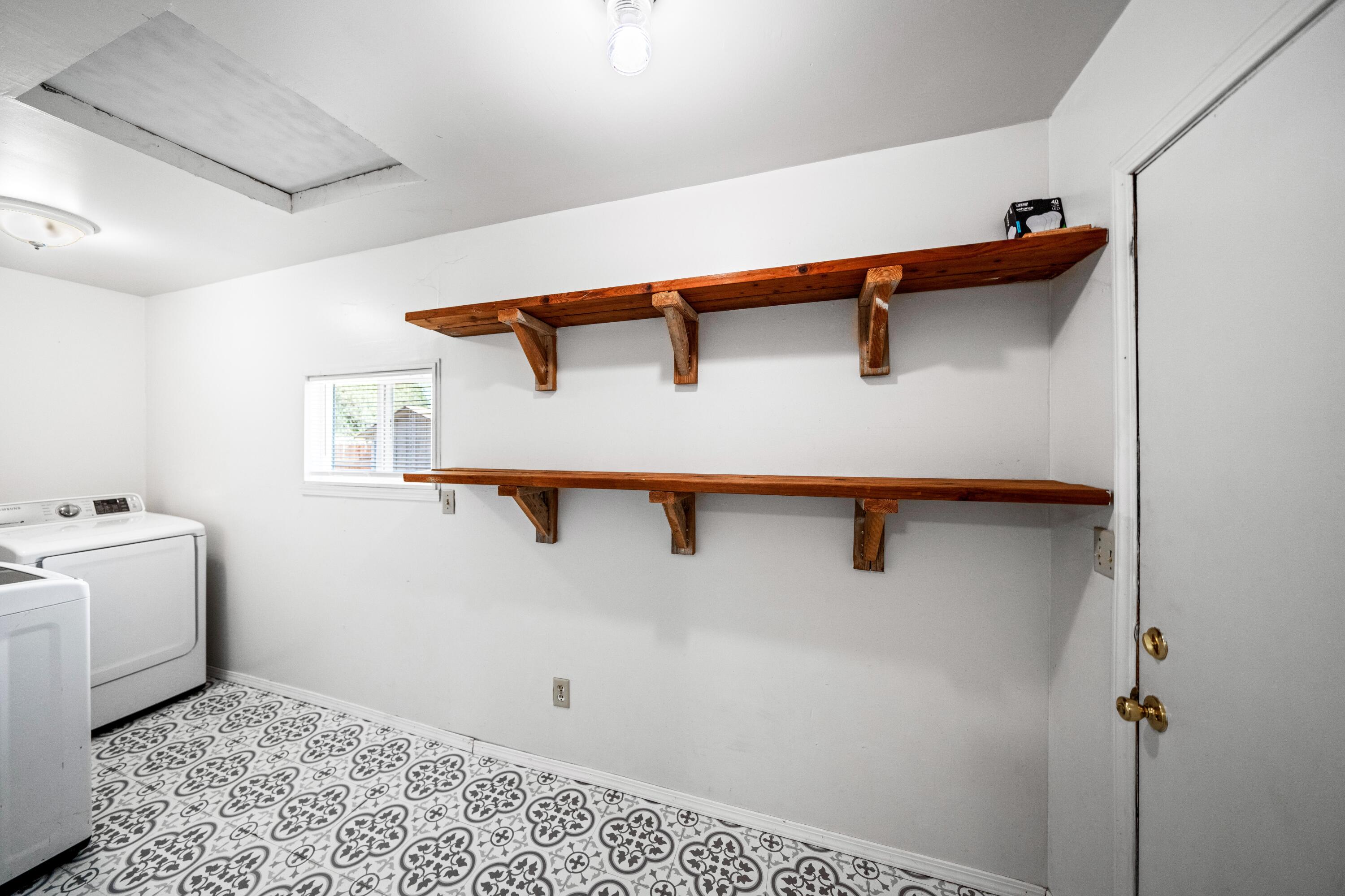 19825 Gas Point Road Cottonwood, CA 96022 - Photo 24 of 54 a utility room with a window