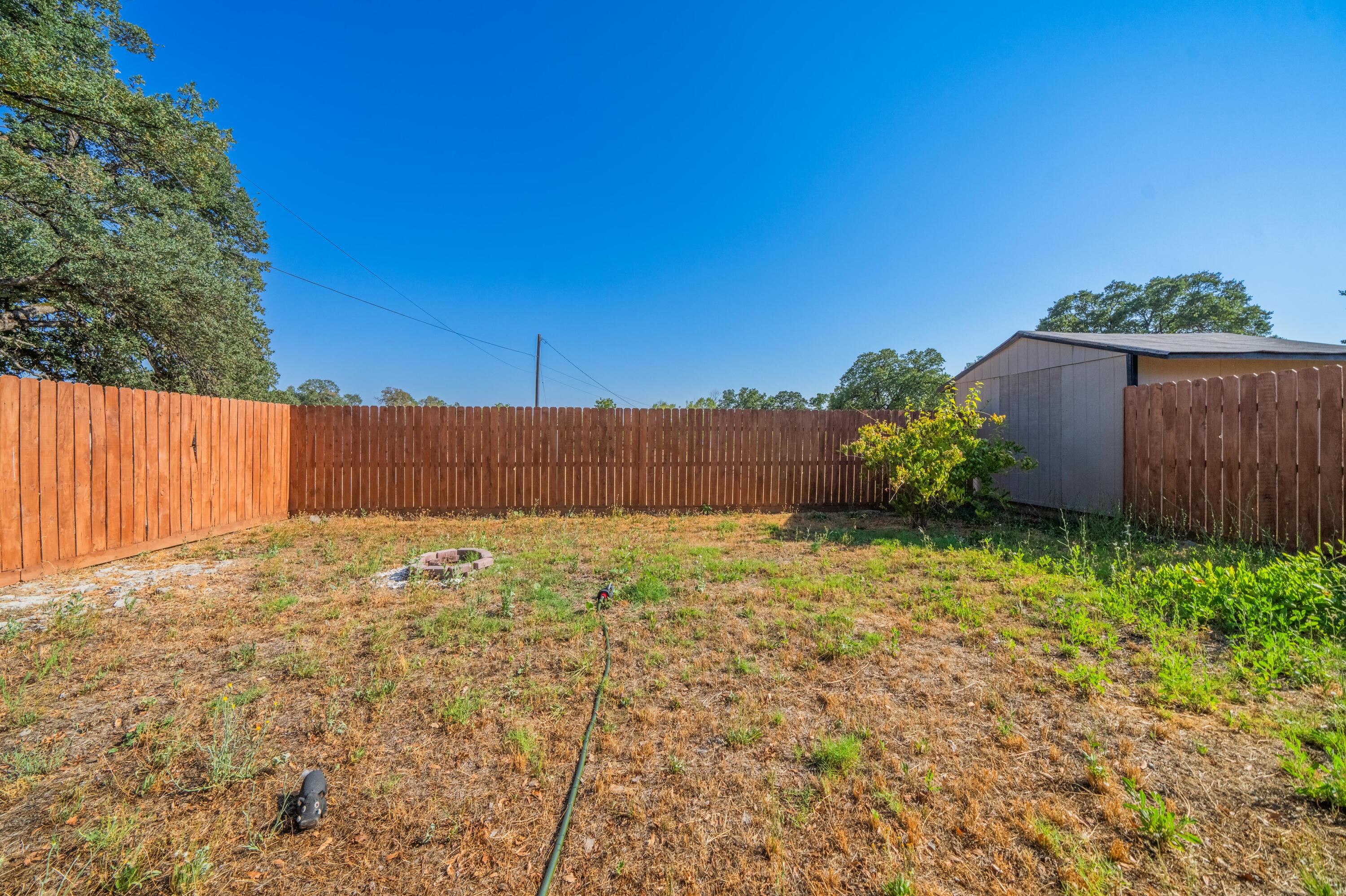 19825 Gas Point Road Cottonwood, CA 96022 - Photo 49 of 54 a backyard of a house