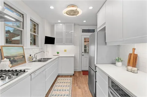 $885,000 | 6953 Reynolds Street, Pittsburgh, PA 15208