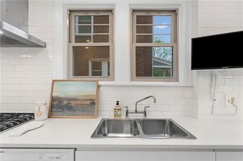 $885,000 | 6953 Reynolds Street, Pittsburgh, PA 15208