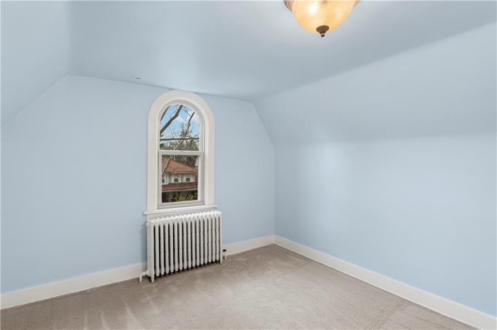 6953 Reynolds Street Pittsburgh, PA 15208 - Photo 42 of 50 an empty room with a window