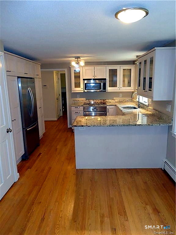 21 Saddle Ridge Drive Simsbury, CT 06092 - Photo 3 of 20