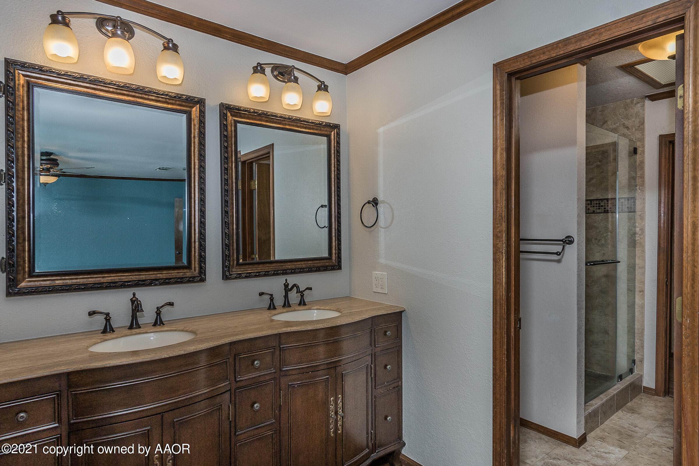 2100 West McAfee Road Amarillo, TX 79118 - Photo 17 of 38 017_Master Bathroom