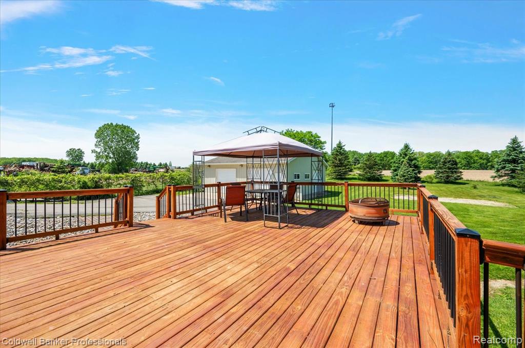 1129 East Coulter Road Lapeer, MI 48446 - Photo 6 of 65