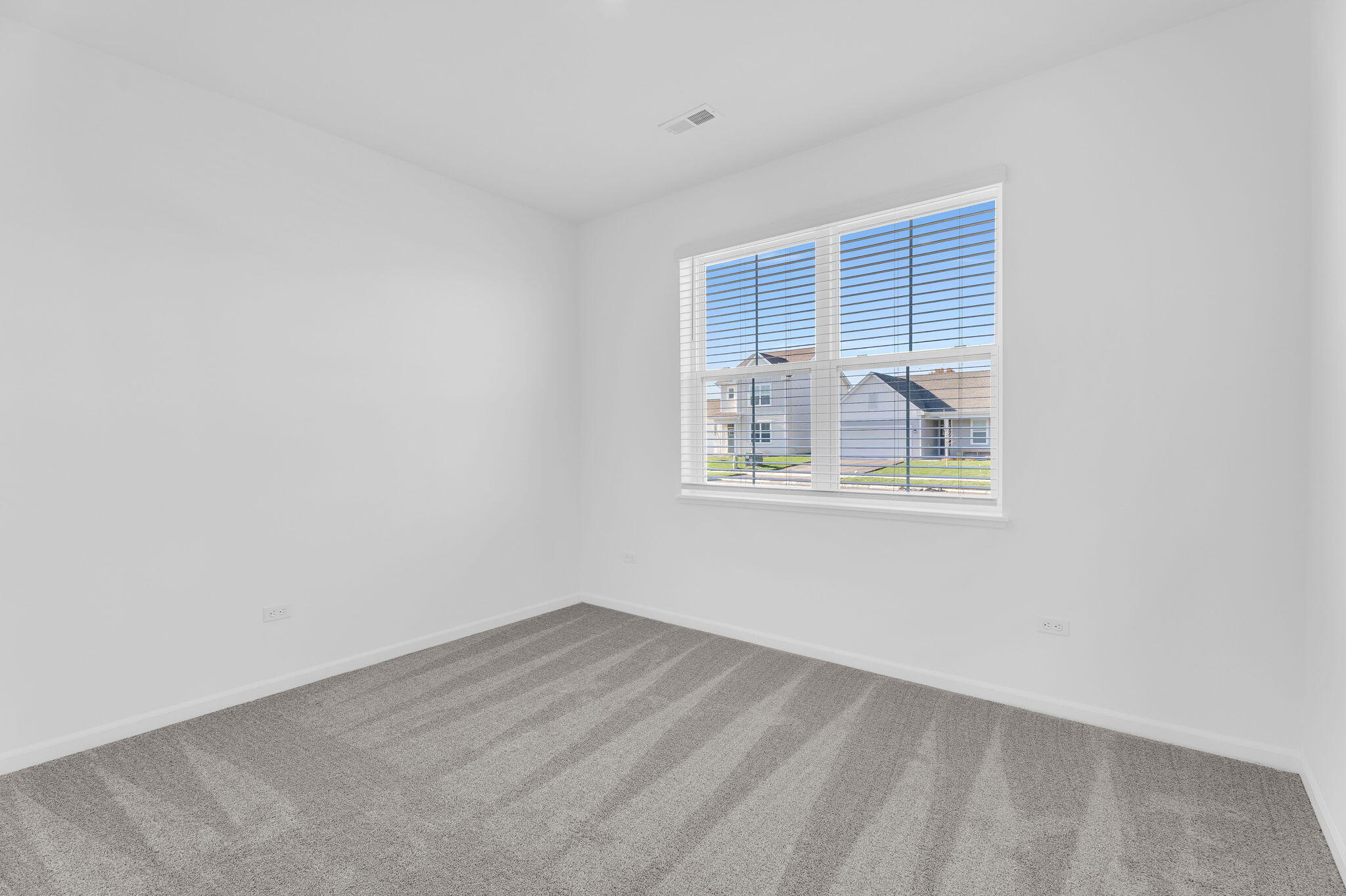 12535 Virginia Street Crown Point, IN 46307 - Photo 6 of 16 an empty room with a window